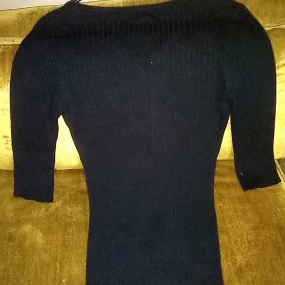 Questions Ribbed Black Shirt - Picture 3 of 4